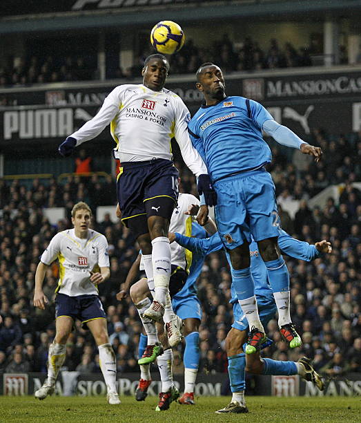 现突出的少 现突出的少